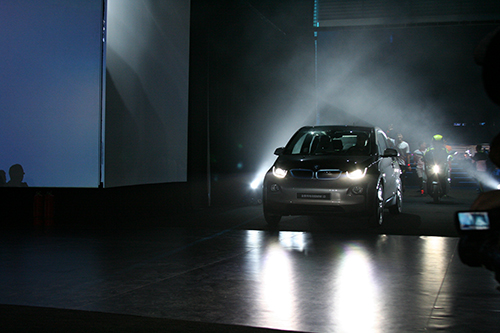 寶馬新能源車i3和i8上市 全面挑戰(zhàn)特斯拉 寶馬新能源車i3和i8上市 全面挑戰(zhàn)特斯拉