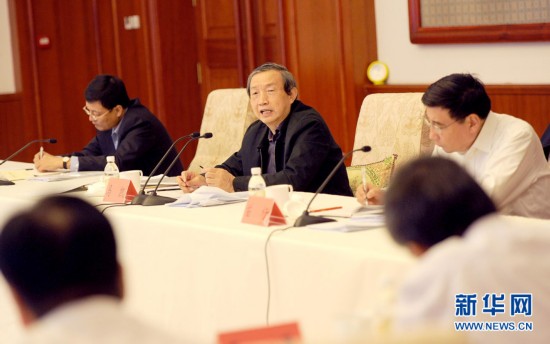 國務院副總理馬凱：提升動力電池研發生產水平