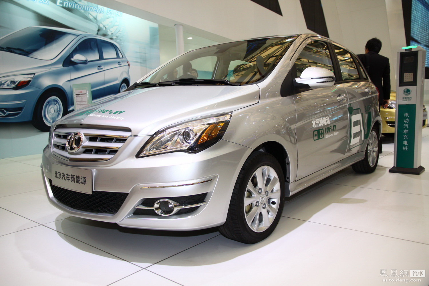 純電動汽車和電池應(yīng)分離發(fā)展 統(tǒng)一電池規(guī)格標(biāo)準(zhǔn) 純電動汽車和電池應(yīng)分離發(fā)展 統(tǒng)一電池規(guī)格標(biāo)準(zhǔn)