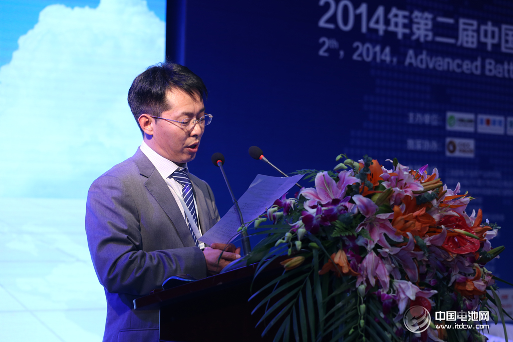 第二屆鋰電“達(dá)沃斯”論壇組委會(huì)秘書(shū)長(zhǎng)、中國(guó)電池網(wǎng)創(chuàng)始人于清教 第二屆鋰電“達(dá)沃斯”論壇組委會(huì)秘書(shū)長(zhǎng)、中國(guó)電池網(wǎng)創(chuàng)始人于清教