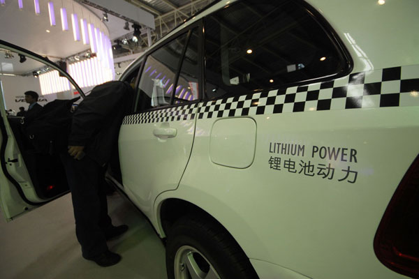 科技創(chuàng)新拉動(dòng)鋰電需求井噴 資源龍頭打開成長(zhǎng)空間 科技創(chuàng)新拉動(dòng)鋰電需求井噴 資源龍頭打開成長(zhǎng)空間