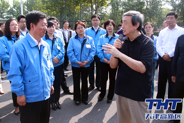 國務院副總理馬凱:動力電池是電動汽車的心臟 國務院副總理馬凱:動力電池是電動汽車的心臟