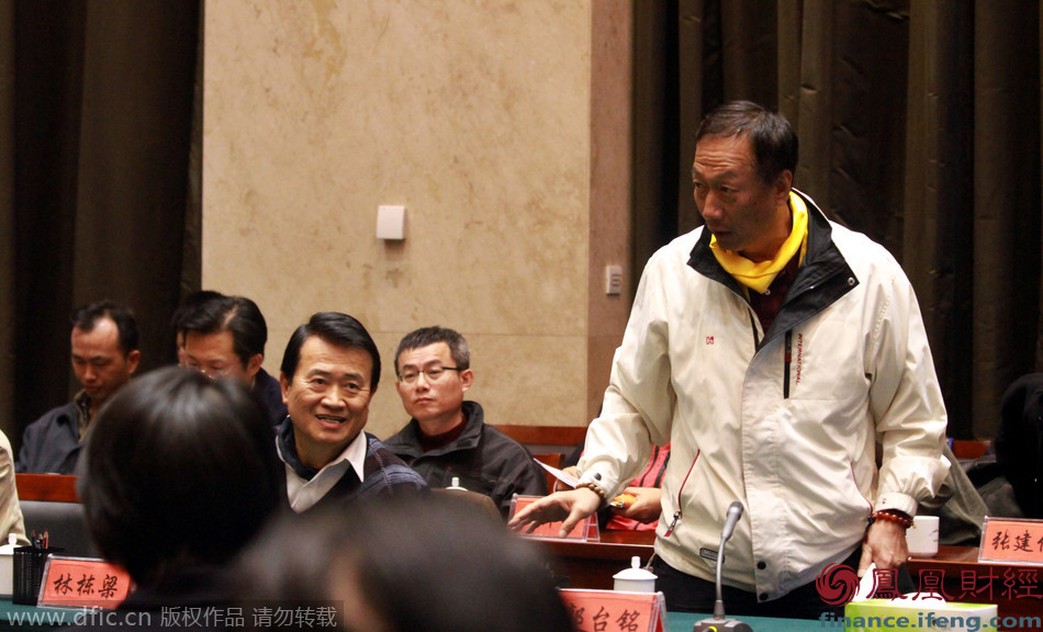 富士康郭臺銘考察河南速達 雙方或合作造電動汽車 富士康郭臺銘考察河南速達 雙方或合作造電動汽車