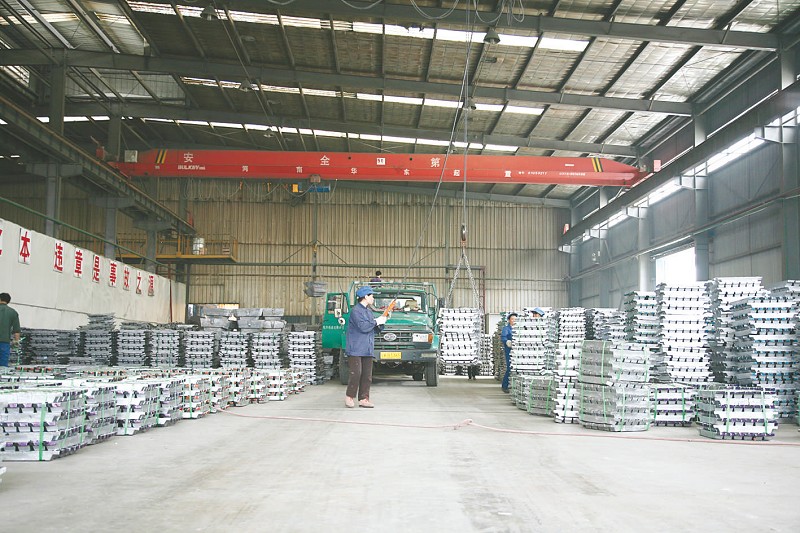 國內鉛價暴跌 鉛蓄電池行業苦日子還未到盡頭 國內鉛價暴跌 鉛蓄電池行業苦日子還未到盡頭