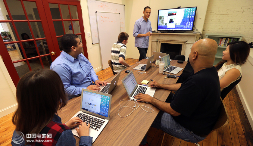 2014年是元年 智能穿戴產業2015年度預測報告