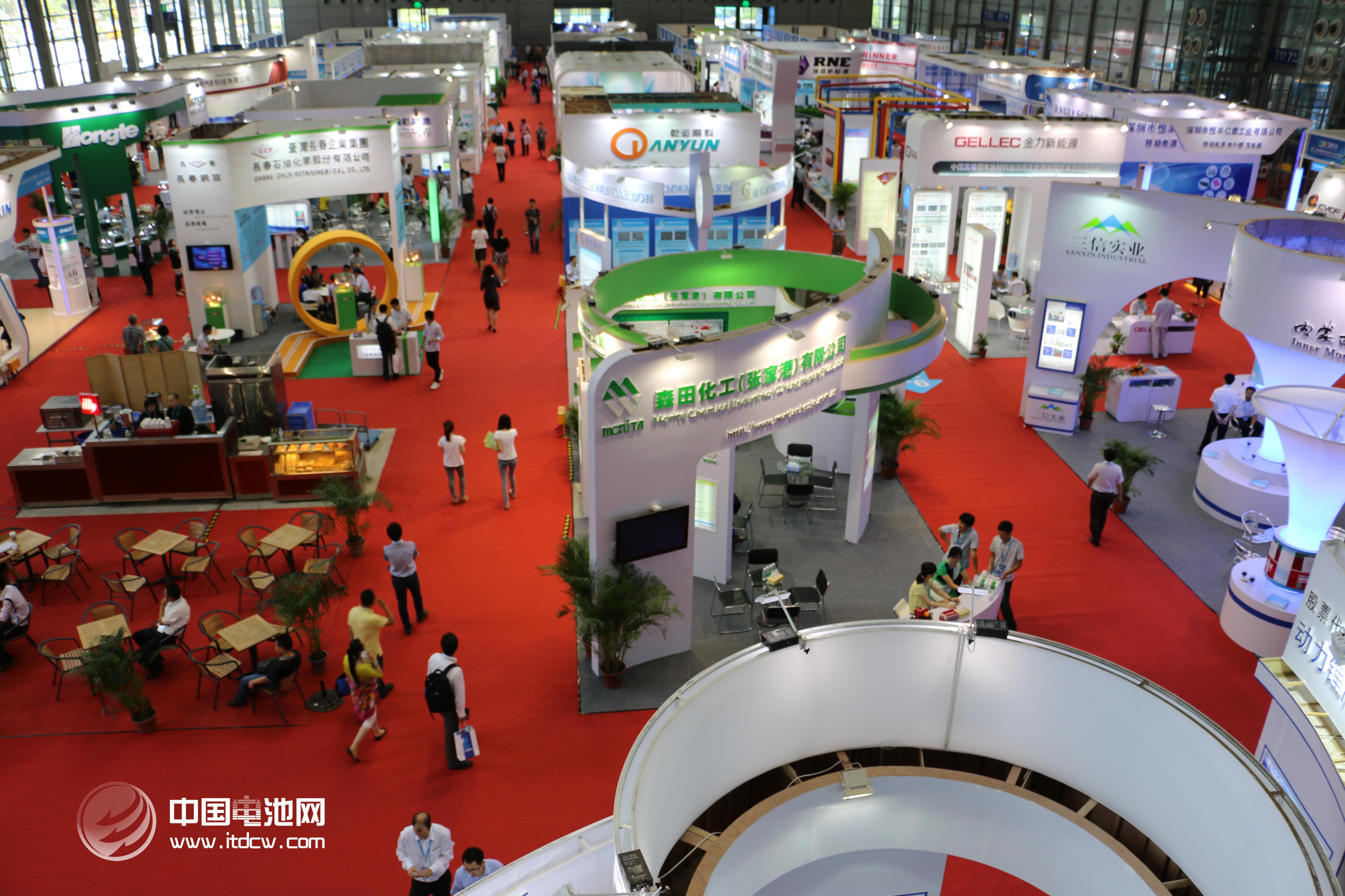 工信部擬規(guī)定鋰電池企業(yè)年產(chǎn)能不低于1億瓦時 工信部擬規(guī)定鋰電池企業(yè)年產(chǎn)能不低于1億瓦時