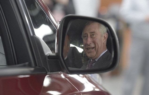 查爾斯王子參觀日產工廠 看好電動汽車 查爾斯王子參觀日產工廠 看好電動汽車