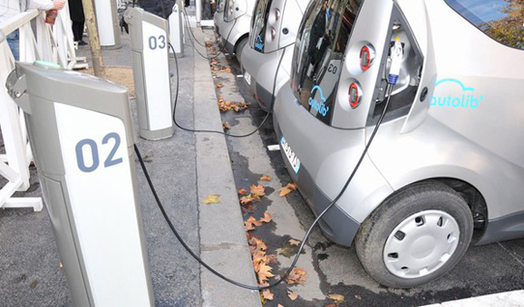 投資大回報(bào)慢 新能源車(chē)分時(shí)租賃難推廣