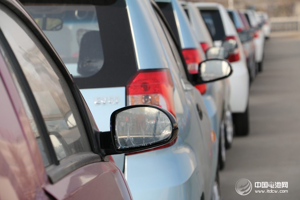 激辯低速電動車:有關部委與地方政府態度不一 激辯低速電動車:有關部委與地方政府態度不一