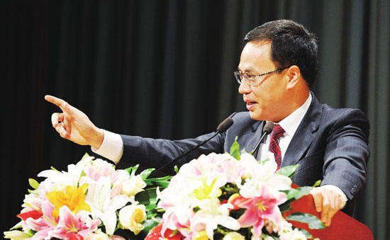 漢能發(fā)布移動能源戰(zhàn)略  太陽能薄膜進入汽車手機