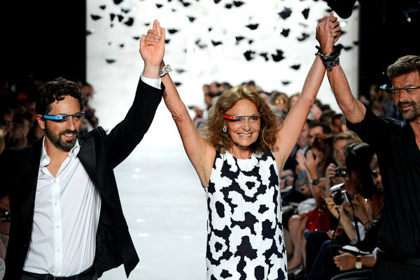 辦公室婚外情引發谷歌眼鏡從大熱到衰落 辦公室婚外情引發谷歌眼鏡從大熱到衰落