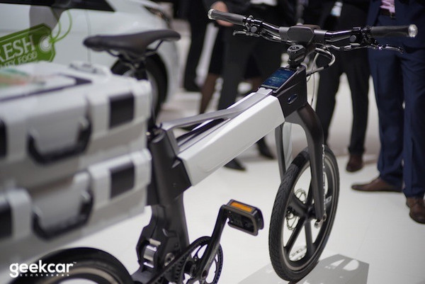 福特推智能電動(dòng)自行車 可連蘋果iPhone有車能提醒