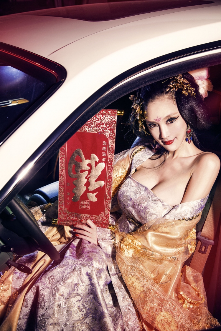 “互聯(lián)網(wǎng)+汽車”充滿想像 誰(shuí)將立市場(chǎng)浪潮之巔？