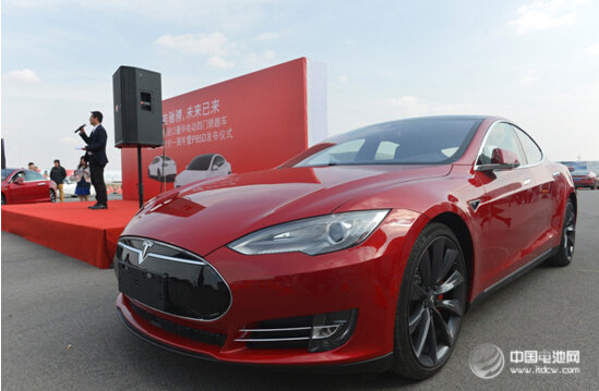 特斯拉Model S P85D“全輪驅動”中國新能源汽車