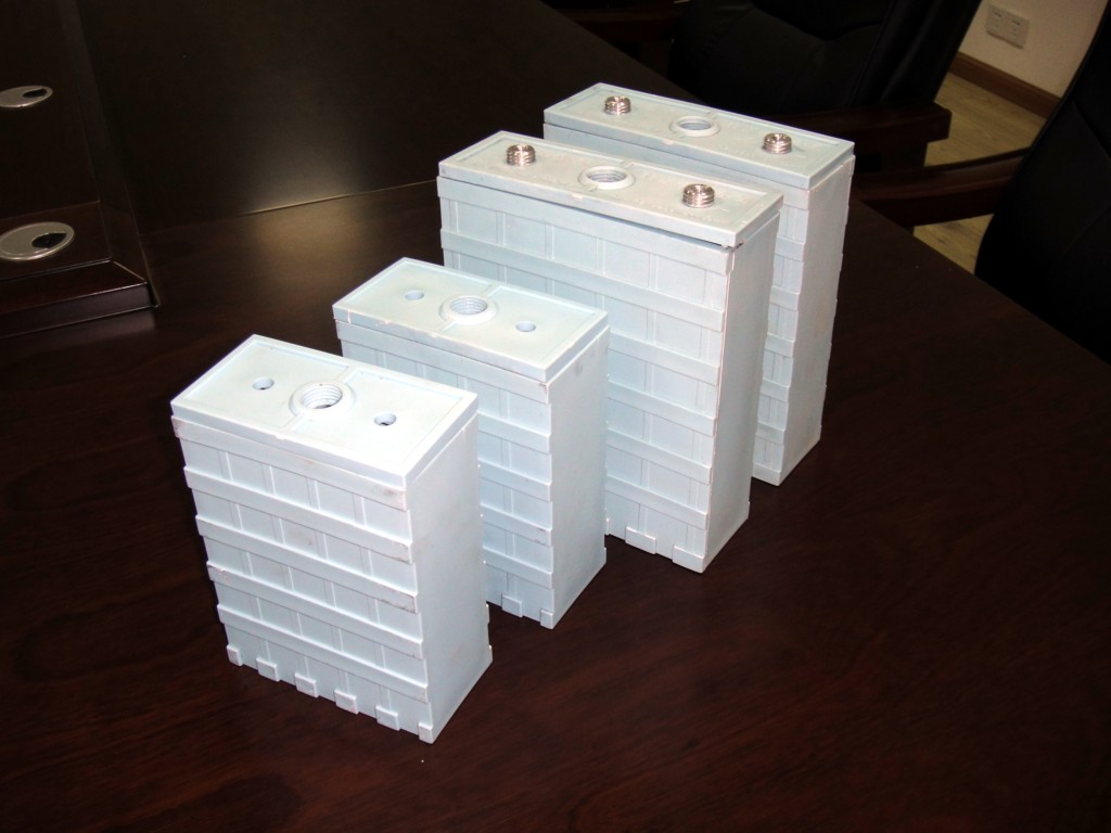 動(dòng)力電池與太陽能成本下降飛快 可再生能源漸行漸近 動(dòng)力電池與太陽能成本下降飛快 可再生能源漸行漸近