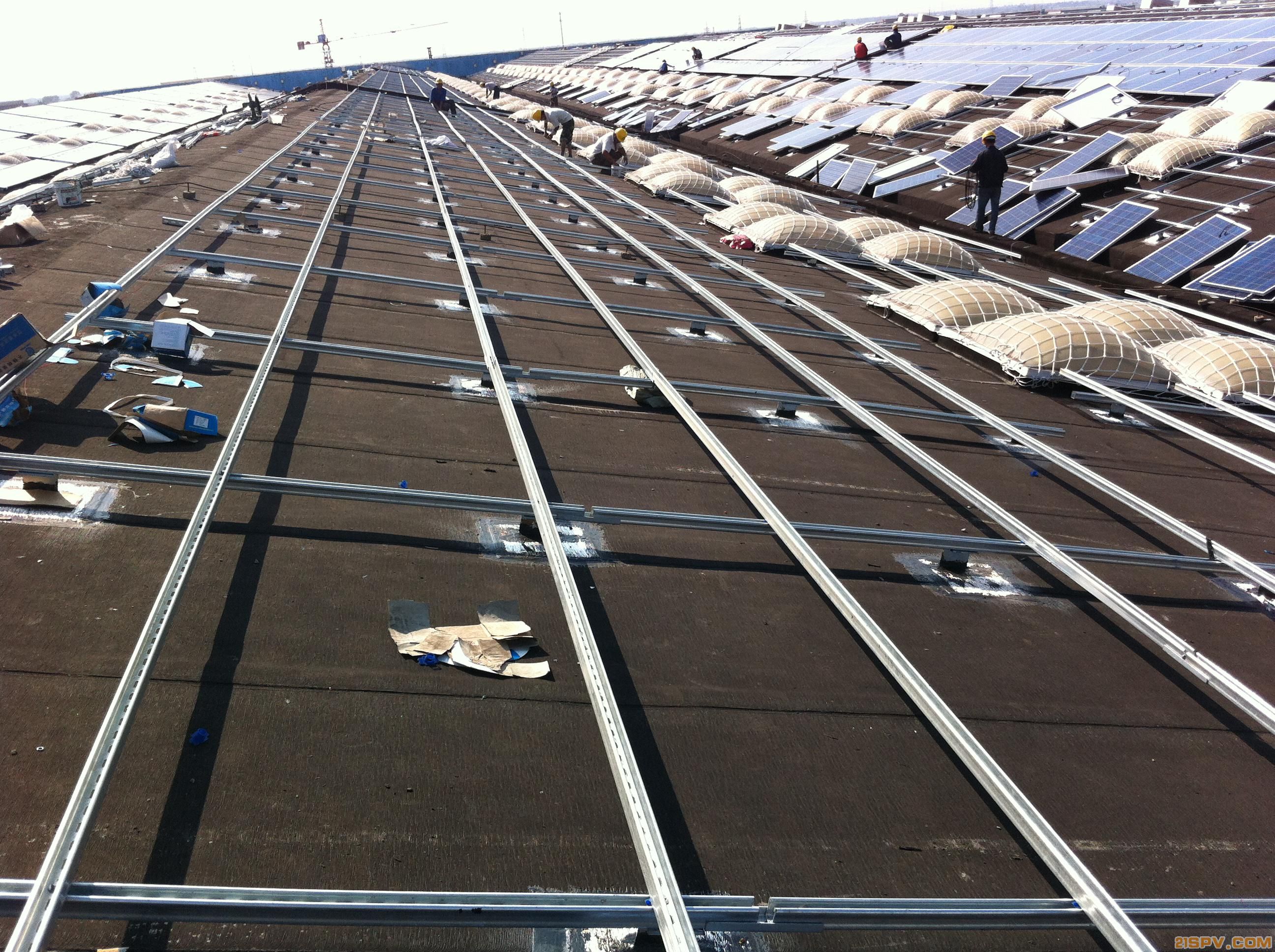 “并網(wǎng)難”實為消納難 新能源與大電網(wǎng)到底啥關系? “并網(wǎng)難”實為消納難 新能源與大電網(wǎng)到底啥關系?