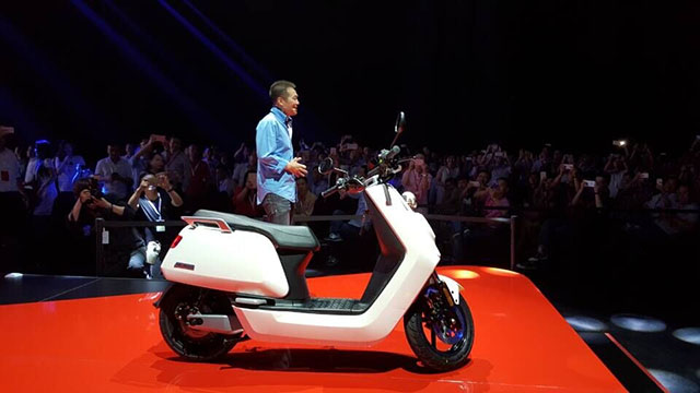 李一男可能還沒(méi)搞清用戶(hù)需要什么樣的電動(dòng)車(chē) 李一男可能還沒(méi)搞清用戶(hù)需要什么樣的電動(dòng)車(chē)