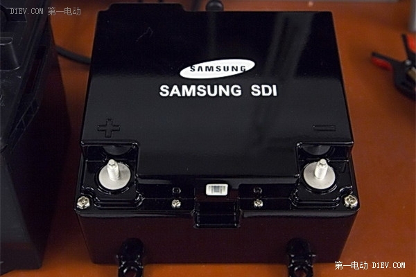 特別策劃|全球動(dòng)力電池爭霸戰(zhàn) 誰能稱王? 特別策劃|全球動(dòng)力電池爭霸戰(zhàn) 誰能稱王?