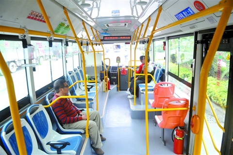 高明擬建新能源汽車無(wú)線充電樁 電動(dòng)公交先試用 高明擬建新能源汽車無(wú)線充電樁 電動(dòng)公交先試用