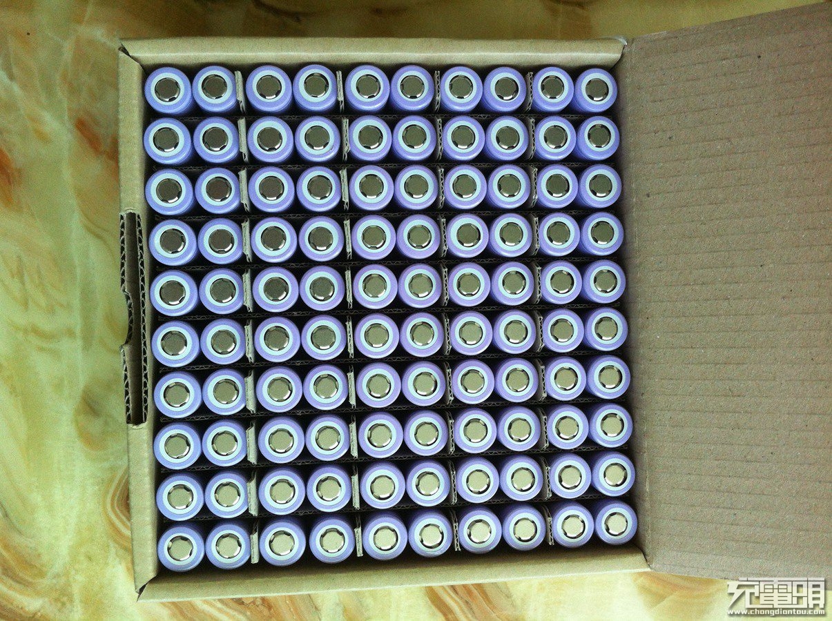 LG發(fā)布新款4.2V3350mAh圓柱電芯 無縫對(duì)接主流電器 LG發(fā)布新款4.2V3350mAh圓柱電芯 無縫對(duì)接主流電器