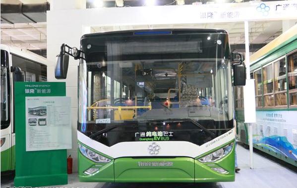 銀隆攜多款重磅產(chǎn)品亮相2015北京新能源汽車展