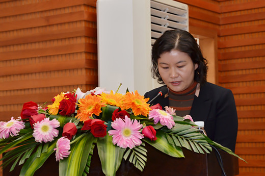 A股暴跌不止 中國女首富周群飛身家蒸發424億 A股暴跌不止 中國女首富周群飛身家蒸發424億