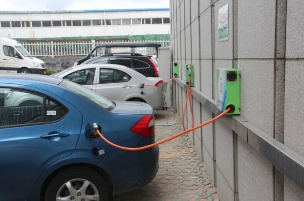 青島新能源汽車突破2000輛 購(gòu)車最高補(bǔ)11.4萬(wàn)