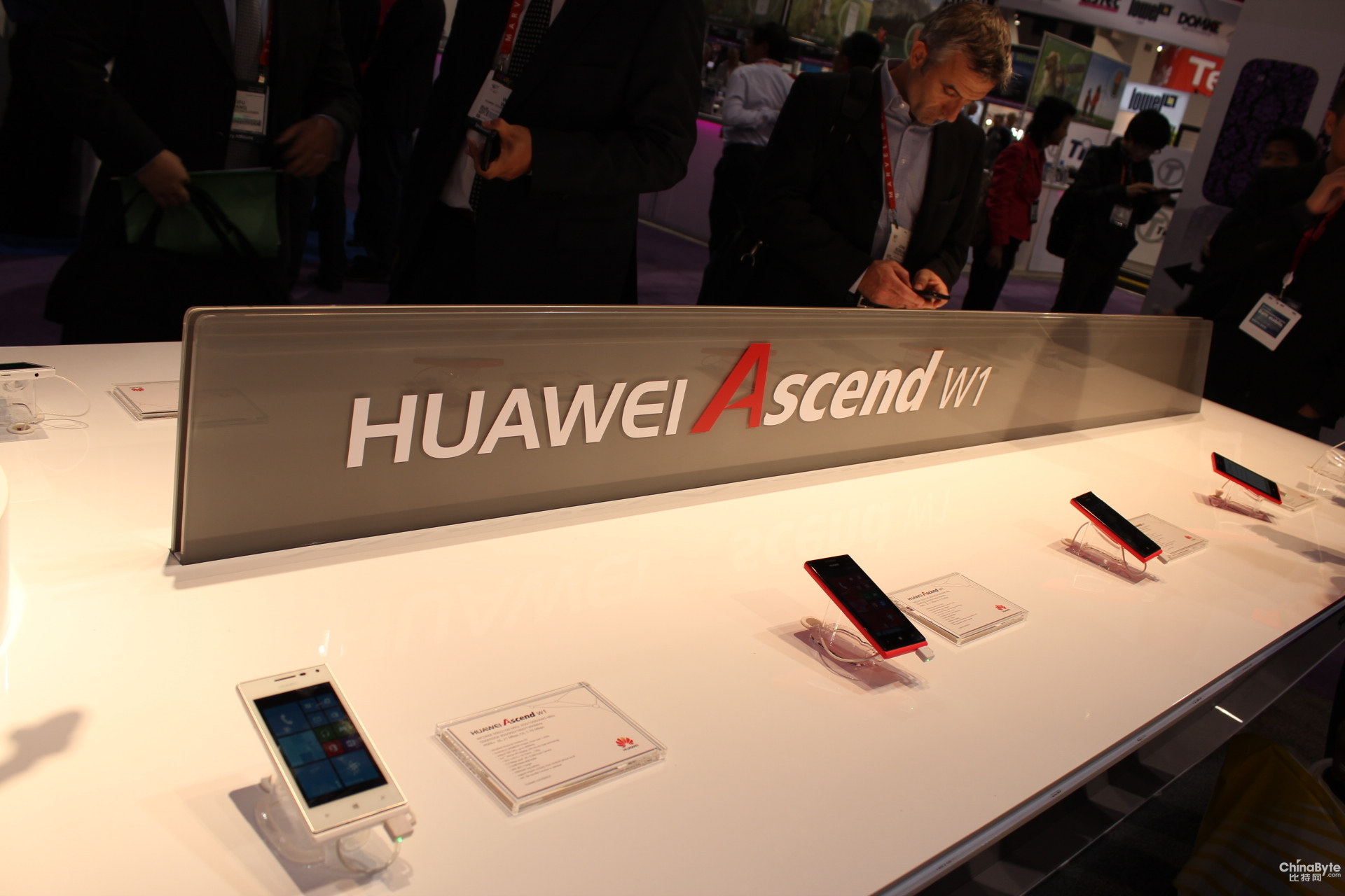 我國2015年上半年4G智能手機出貨量1.95億部