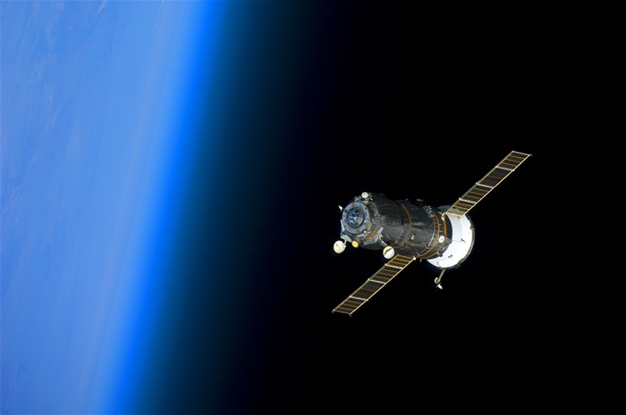 俄"聯(lián)盟號(hào)"飛船用一塊太陽能電池即可安全飛行 俄"聯(lián)盟號(hào)"飛船用一塊太陽能電池即可安全飛行