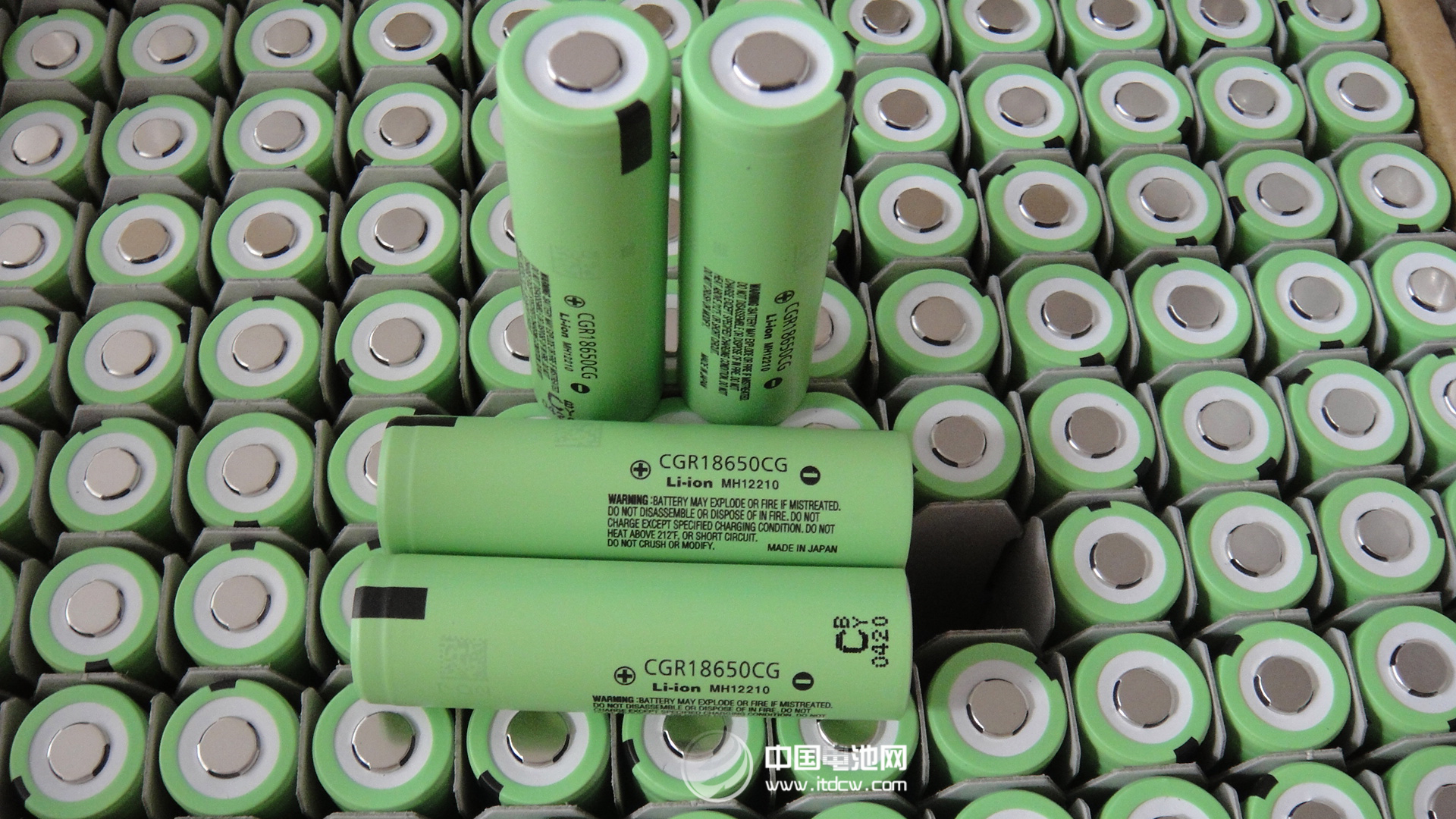 動(dòng)力電池板塊正在走強(qiáng)  材料、電芯和新能源車聯(lián)動(dòng)