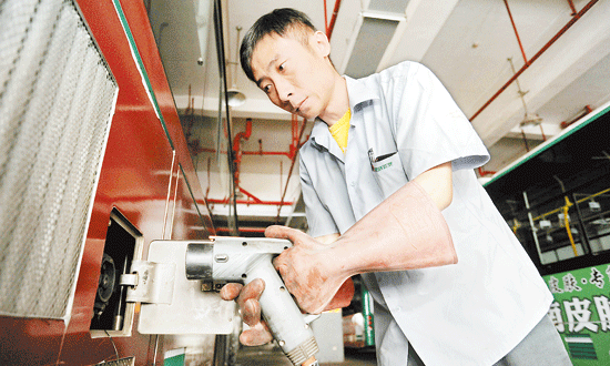 新能源車推廣相對(duì)滯后 云南首座充電站5年無(wú)電動(dòng)汽車光顧