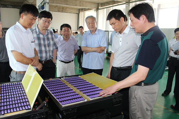 鋰電池爆發(fā)百億商機 多領(lǐng)域投資價值凸顯