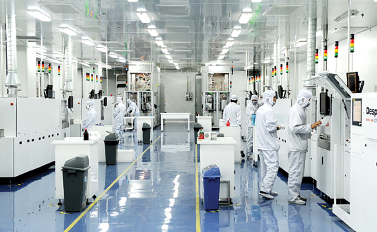 青海千億元鋰產(chǎn)業(yè)基地初具雛形 最新探明儲量1724萬噸 青海千億元鋰產(chǎn)業(yè)基地初具雛形 最新探明儲量1724萬噸