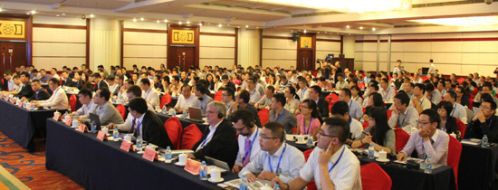 共創(chuàng)電動汽車格局 破局電池技術(shù)和基礎(chǔ)建設(shè)