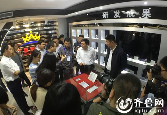 山東玉皇石墨烯“超能”電池 充電半小時(shí)可跑400公里