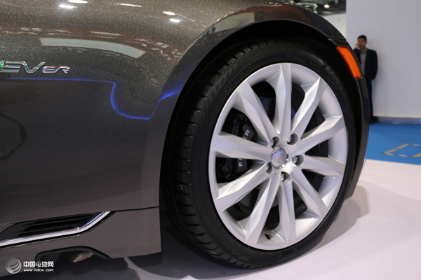 萬(wàn)向集團(tuán)攜菲斯克和A123亮相北京新能源車成果展 萬(wàn)向集團(tuán)攜菲斯克和A123亮相北京新能源車成果展