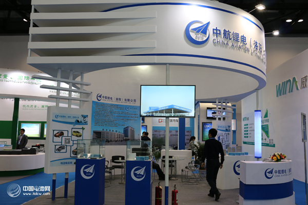 新能源車動力電池廠忙擴產 儲能商業化提速 新能源車動力電池廠忙擴產 儲能商業化提速