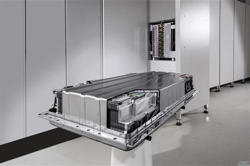 戴姆勒打造全球最大儲能電池裝置 明年投入運營