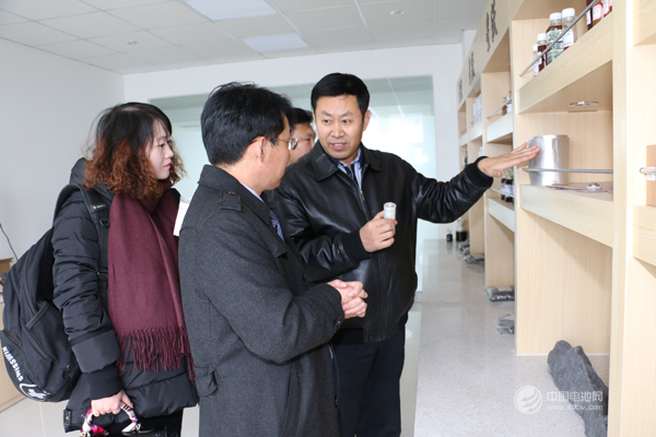 鋰電新能源產業鏈調研團拜訪石墨烯創新產業園 鋰電新能源產業鏈調研團拜訪石墨烯創新產業園