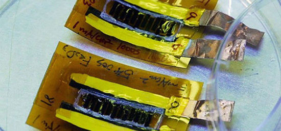 激光感應(yīng)石墨烯超級電容有望應(yīng)用于可穿戴設(shè)備