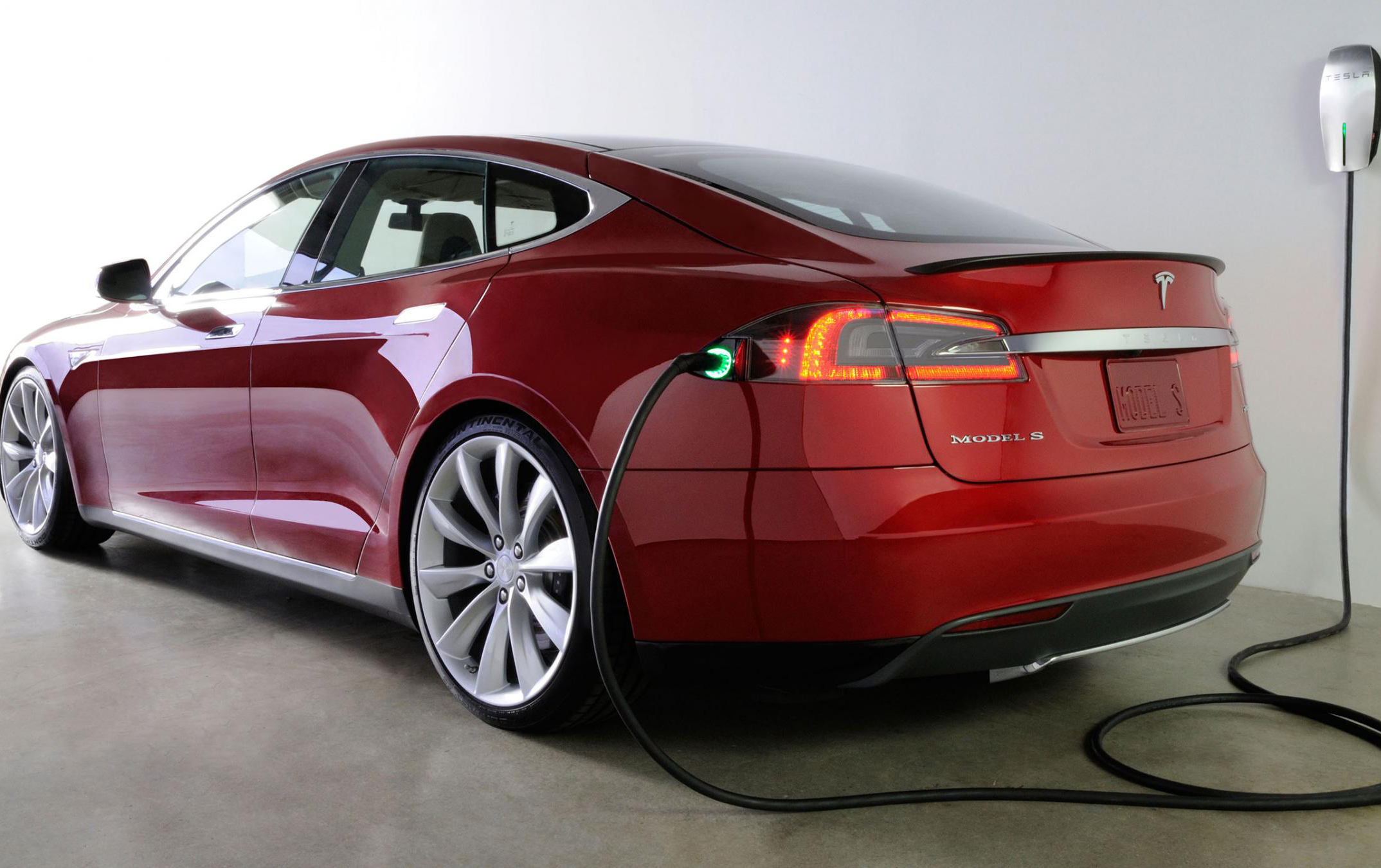 特斯拉第四季有望交付1.8萬輛汽車 實現全年目標 特斯拉第四季有望交付1.8萬輛汽車 實現全年目標