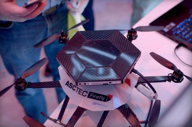 英特爾收購德國無人機廠商 擬推廣實感技術(shù) 英特爾收購德國無人機廠商 擬推廣實感技術(shù)