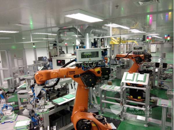 中航鋰電產品生產現場中航鋰電產品生產現場 中航鋰電產品生產現場中航鋰電產品生產現場