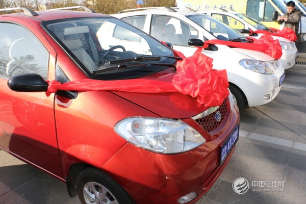 2015年產(chǎn)34.7萬輛 山東試行小型電動車達標(biāo)標(biāo)識管理 2015年產(chǎn)34.7萬輛 山東試行小型電動車達標(biāo)標(biāo)識管理