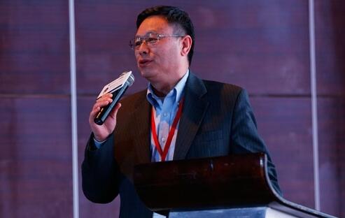 波士頓電池工程與戰(zhàn)略企劃副總裁 苑文學(xué) 波士頓電池工程與戰(zhàn)略企劃副總裁 苑文學(xué)