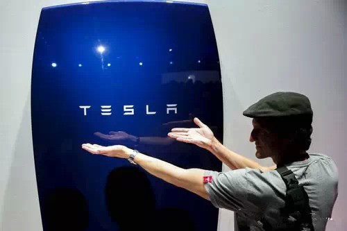 特斯拉引爆危機感 松下三星LG跟風(fēng)入局家用電池