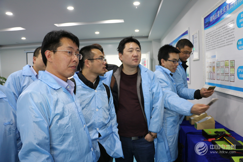 調(diào)研團(tuán)一行參觀妙盛動(dòng)力相關(guān)產(chǎn)品 調(diào)研團(tuán)一行參觀妙盛動(dòng)力相關(guān)產(chǎn)品