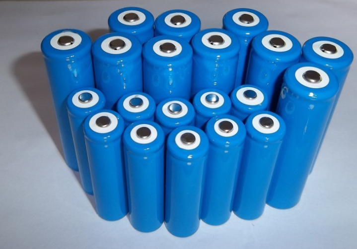 2015年1-12月我國鋰離子電池累計(jì)生產(chǎn)56.0億自然只 2015年1-12月我國鋰離子電池累計(jì)生產(chǎn)56.0億自然只