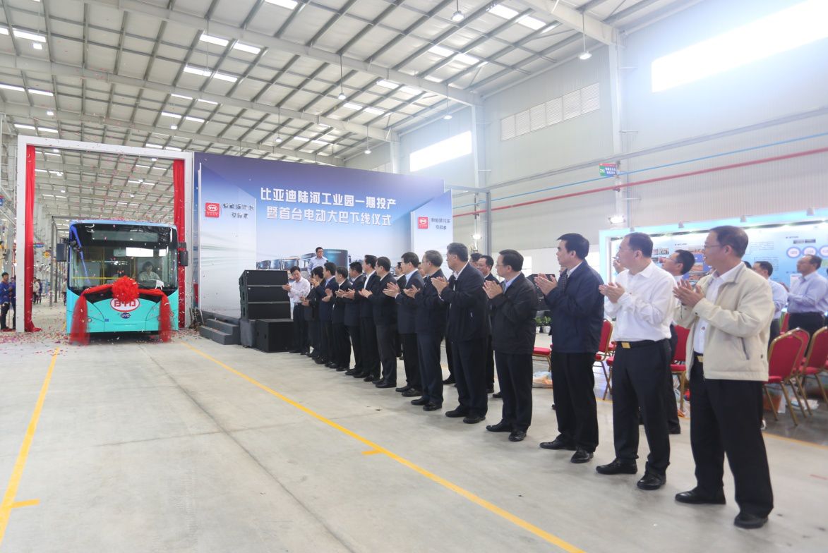 汕尾比亞迪純電動(dòng)客車下線獲6434輛訂單 汕尾比亞迪純電動(dòng)客車下線獲6434輛訂單