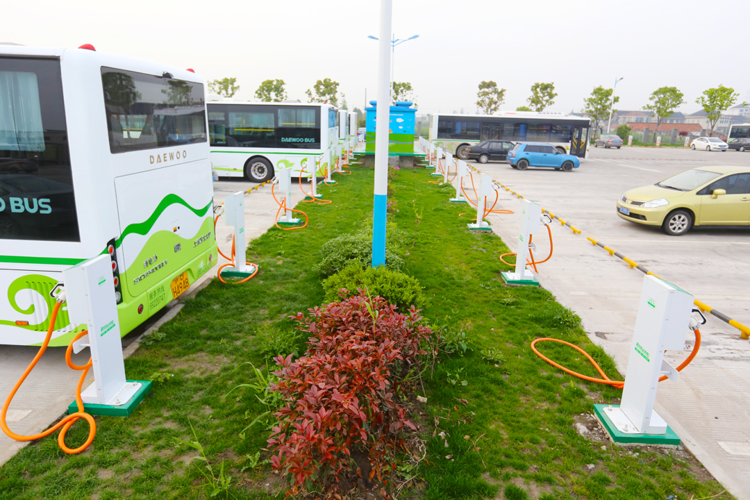 扶持政策正發酵 18家充電樁概念股一季度凈利潤增長 扶持政策正發酵 18家充電樁概念股一季度凈利潤增長